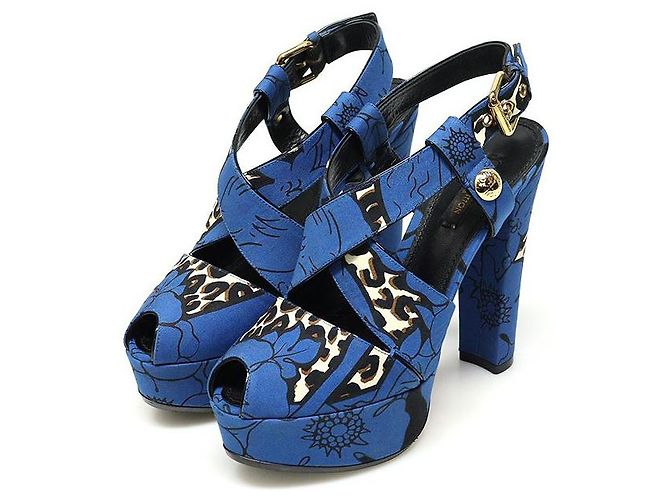 Louis Vuitton Sandali da donna con piattaforma e motivo leopardato in tessuto blu e fiore - vista 3