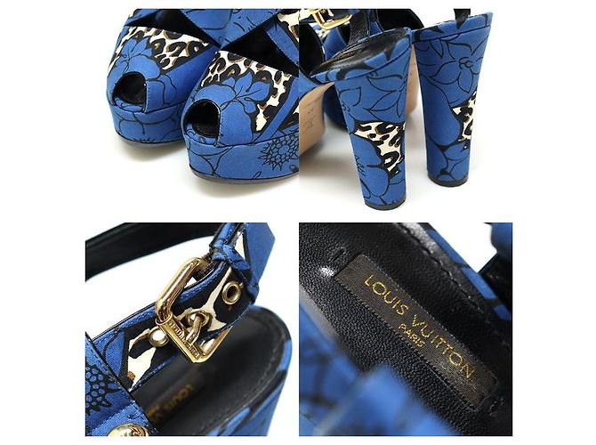 Louis Vuitton Sandali da donna con piattaforma e motivo leopardato in tessuto blu e fiore - vista 7