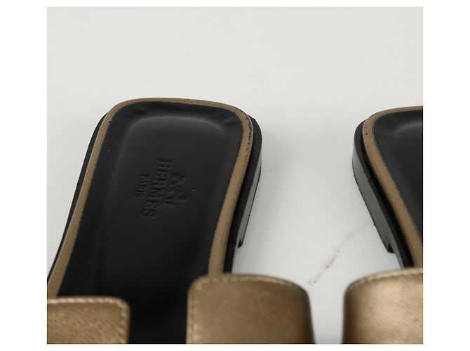 Sandali Hermès Oran Bronzo Pelle Epsom 36 D'oro - vista 8