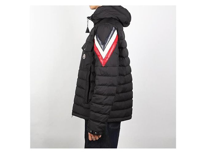 Moncler BERARD Short Down Jacket - view 11
