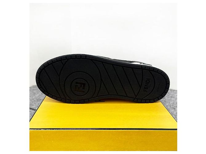 Fendi Sneakers basse in pelle con lettering logo AOMN Nero - vista 5
