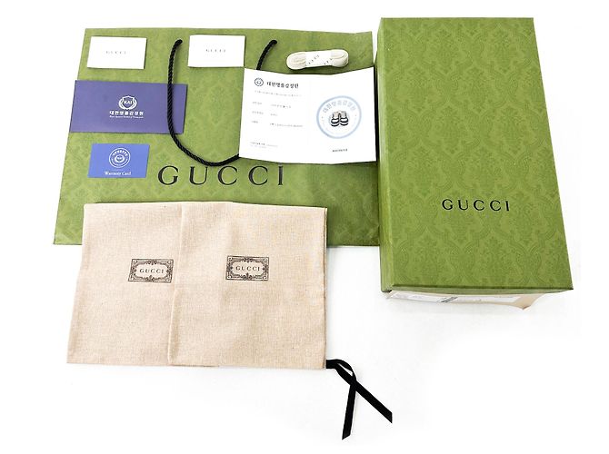 Gucci Sneakers in pelle nere con logo GG per donne Nero - vista 13