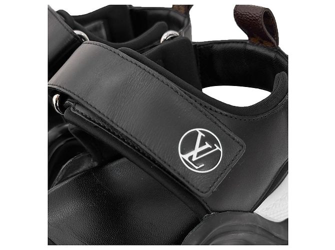 Louis Vuitton Sandali piatti Viar per donne con logo LV Archlight neri Nero - vista 10