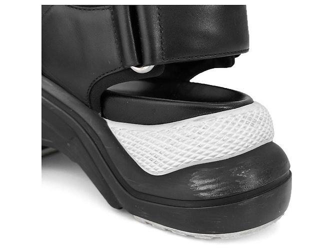 Louis Vuitton Sandali piatti Viar per donne con logo LV Archlight neri Nero - vista 14