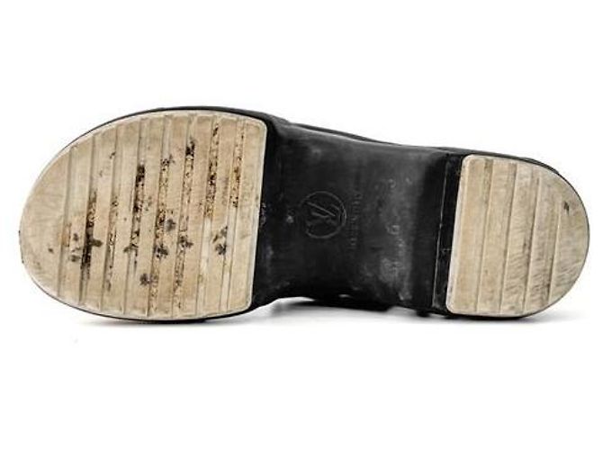 Louis Vuitton Sandali piatti Viar per donne con logo LV Archlight neri Nero - vista 9