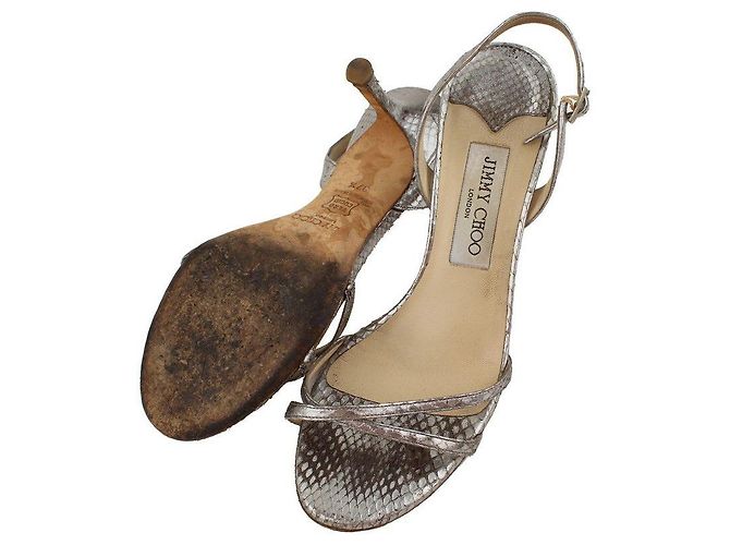 Jimmy Choo Sandálias de tiras com padrão de python prateado Prata - vista 4