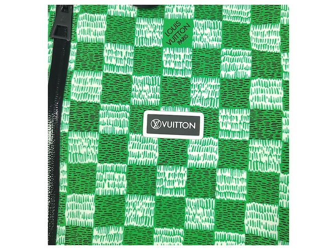 Louis Vuitton Polo a maniche corte con zip Damier LV per donne Verde - vista 4