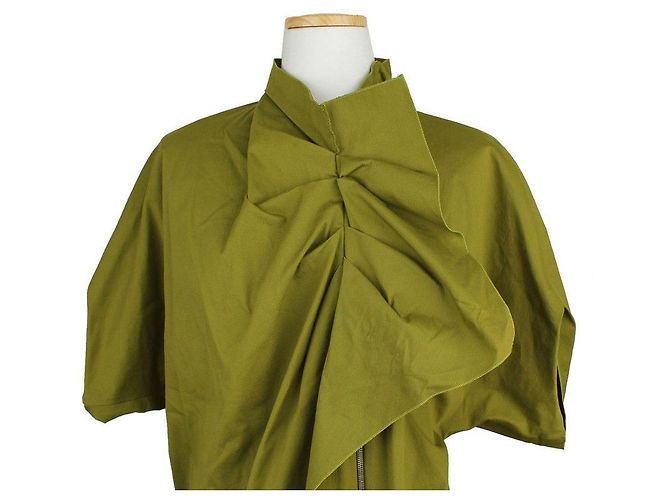 Lanvin Kollektion Olivgrünes Rüschenshirt mit Reißverschluss - Ansicht 6