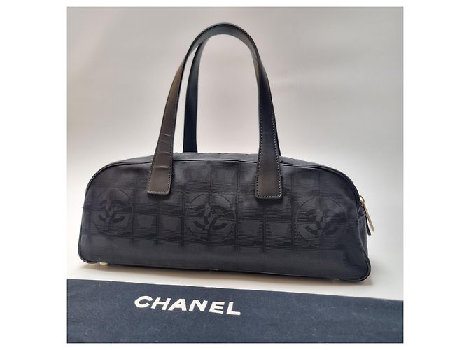 Chanel Nuova borsa da bowling con logo CC da viaggio Nero - vista 10