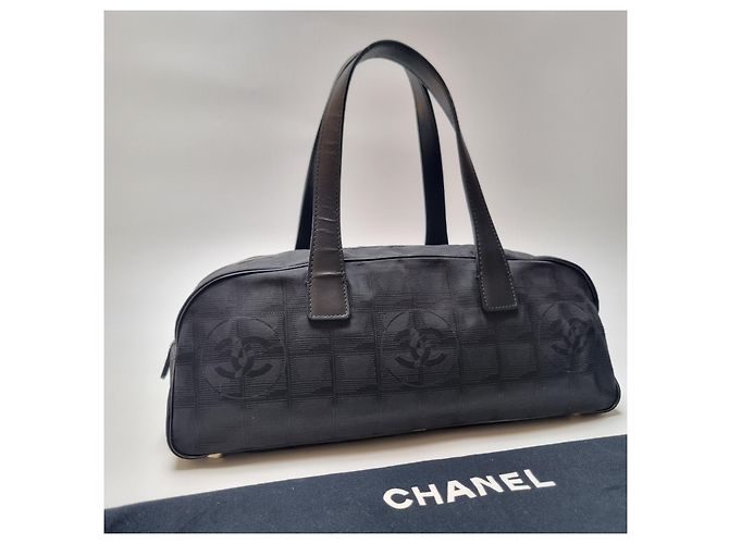 Chanel Nuova borsa da bowling con logo CC da viaggio Nero - vista 11