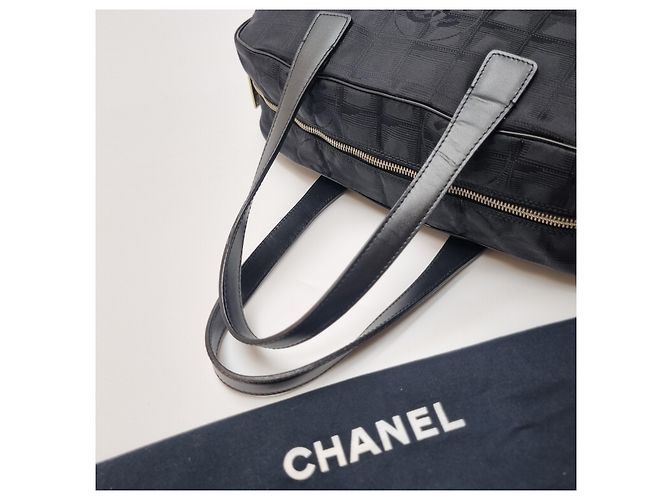 Chanel Nuova borsa da bowling con logo CC da viaggio Nero - vista 15