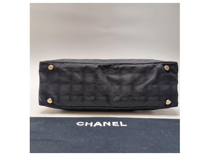 Chanel Nuova borsa da bowling con logo CC da viaggio Nero - vista 16
