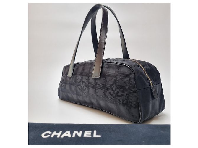 Chanel Nuova borsa da bowling con logo CC da viaggio Nero - vista 6