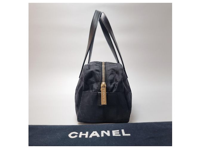 Chanel Nuova borsa da bowling con logo CC da viaggio Nero - vista 7