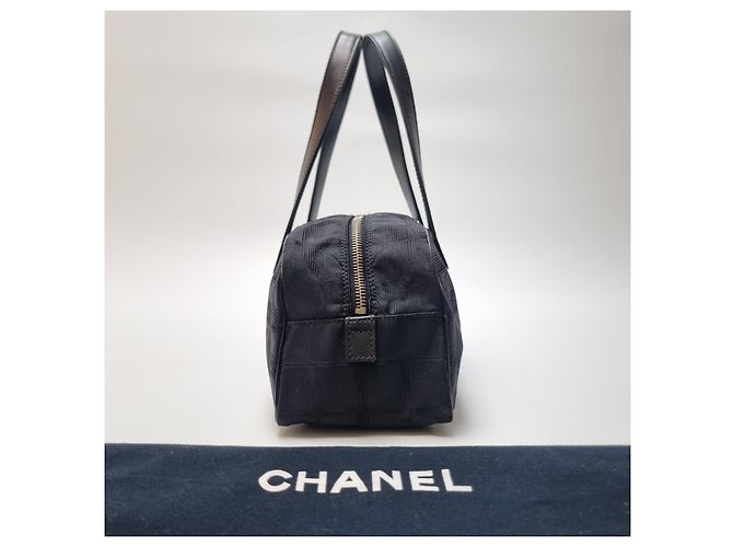 Chanel Nuova borsa da bowling con logo CC da viaggio Nero - vista 8