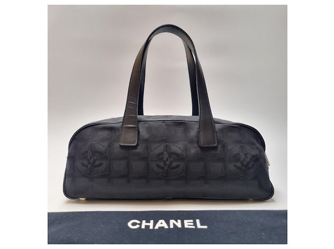 Chanel Nuova borsa da bowling con logo CC da viaggio Nero - vista 9