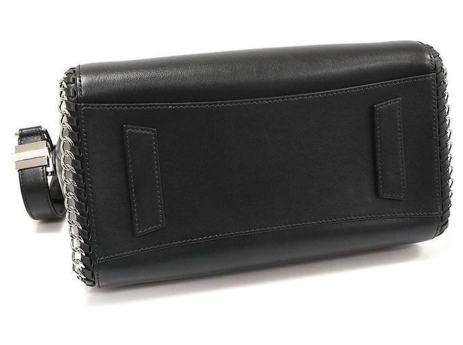 Givenchy Antigona Small in pelle nera con dettagli in catena Nero - vista 5