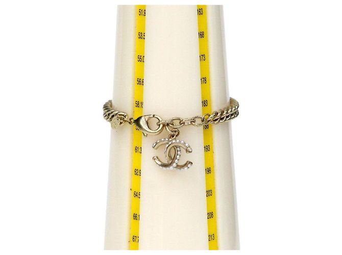Pulsera de oro CC perlas Chanel - vista 4