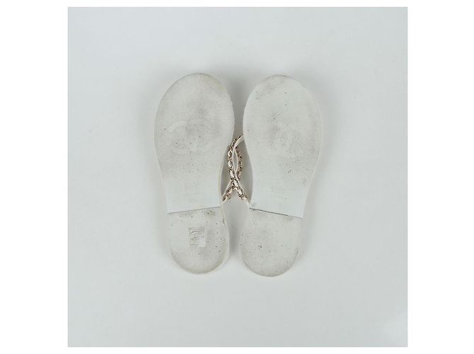 Chanel Sandali flip flop con catena Taglia Bianco - vista 10