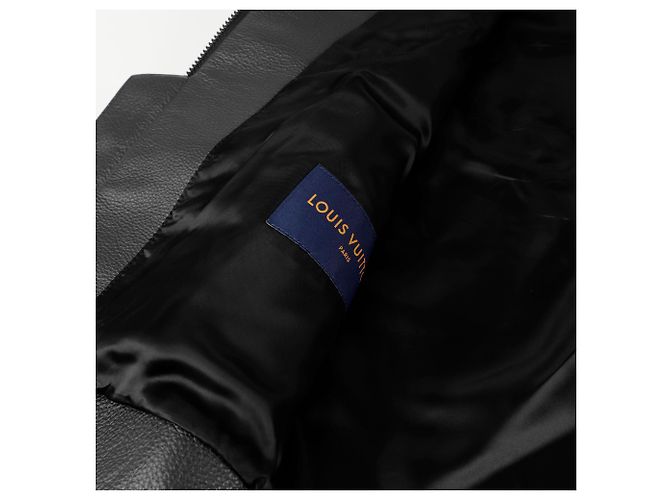 Louis Vuitton Chaqueta Monogram Shadow Tamaño Negro - vista 13