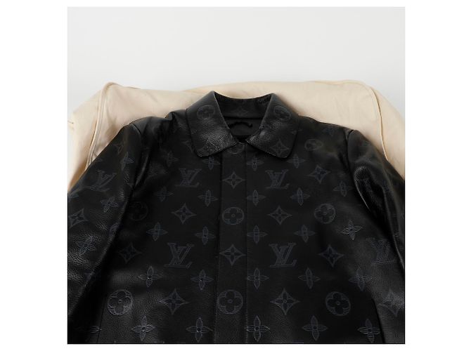Louis Vuitton Chaqueta Monogram Shadow Tamaño Negro - vista 3