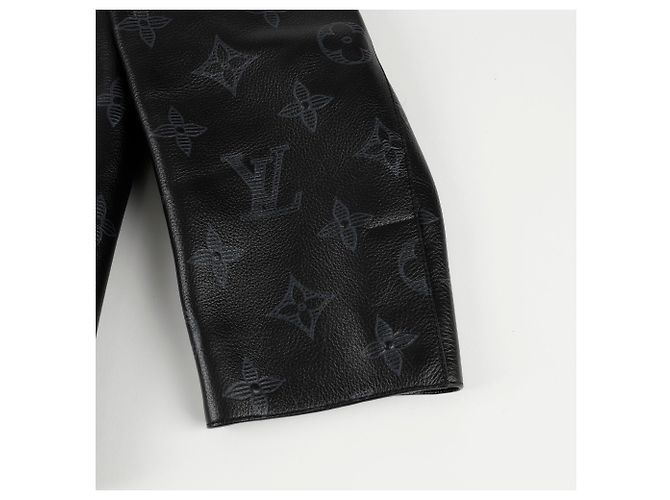Louis Vuitton Chaqueta Monogram Shadow Tamaño Negro - vista 9