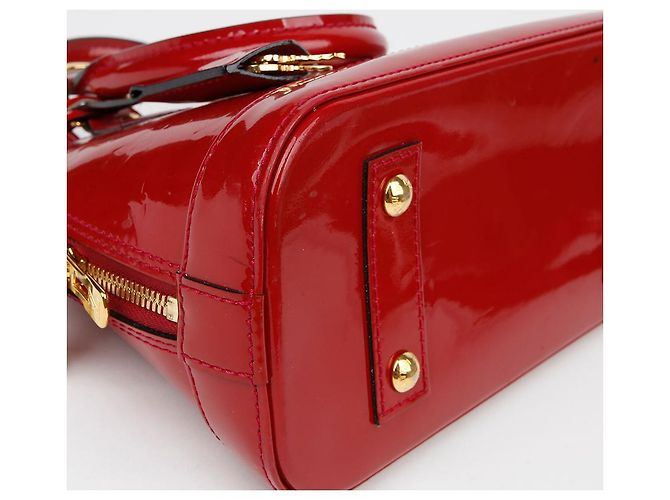Louis Vuitton Alma BB Schultertasche Rot - Ansicht 10
