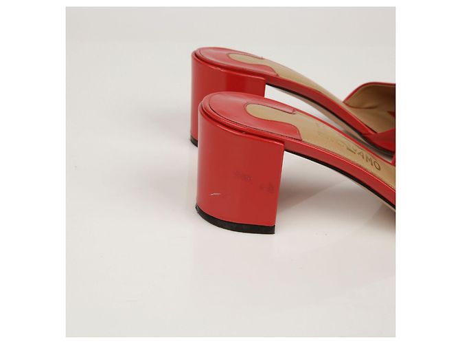 Salvatore Ferragamo Offene Vara Sandalen Größe Rot - Ansicht 3