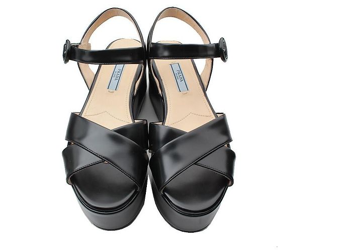 Prada Schwarze Plateausandalen - Ansicht 2