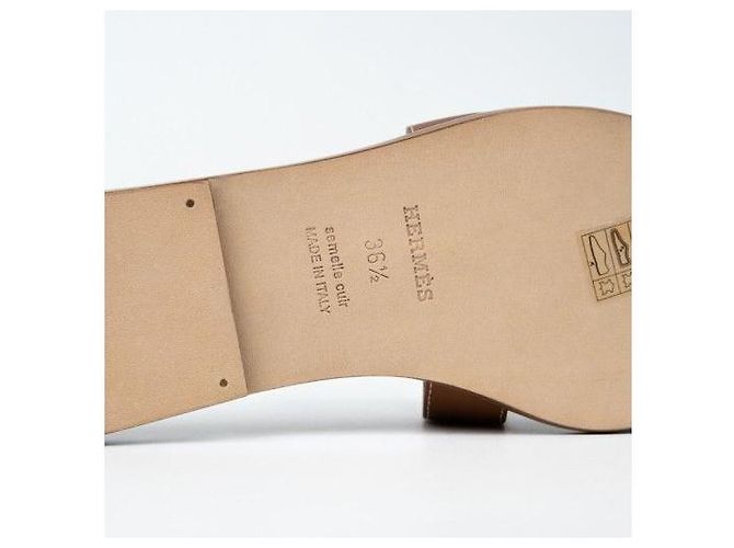 Hermès Sandali Oran in pelle di vitello dorata D'oro - vista 5