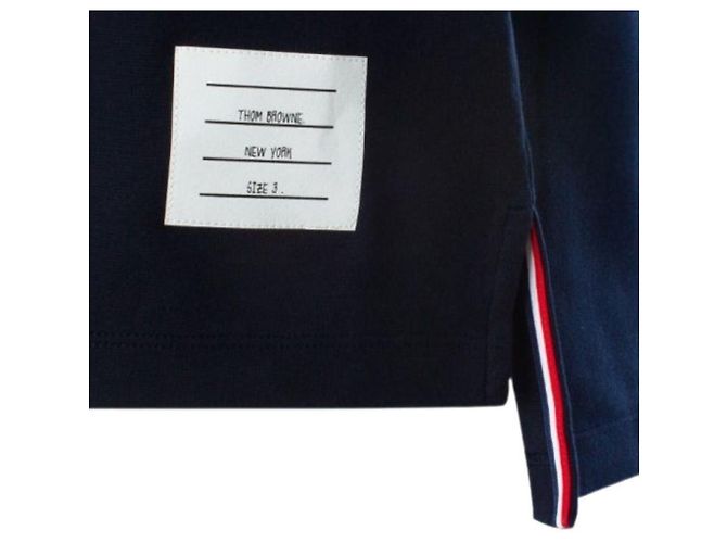 Thom Browne Kurzarm-T-Shirt in Marineblau mit diagonaler Logo: - Ansicht 10