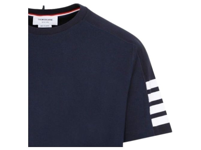 Thom Browne Kurzarm-T-Shirt in Marineblau mit diagonaler Logo: - Ansicht 5