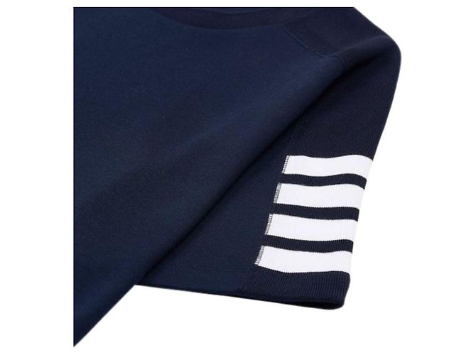 Thom Browne Kurzarm-T-Shirt in Marineblau mit diagonaler Logo: - Ansicht 8
