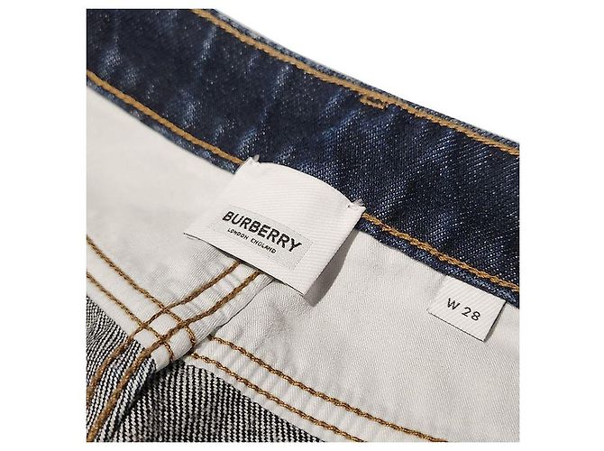 Burberry Calças de denim cropped com decoração dourada Dourado - vista 6