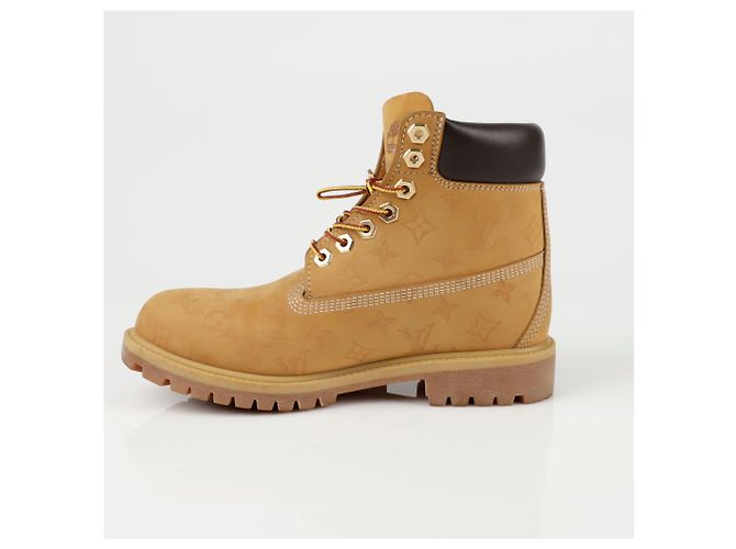 Louis Vuitton Timberland Ankle Boots Size Brown - view 4