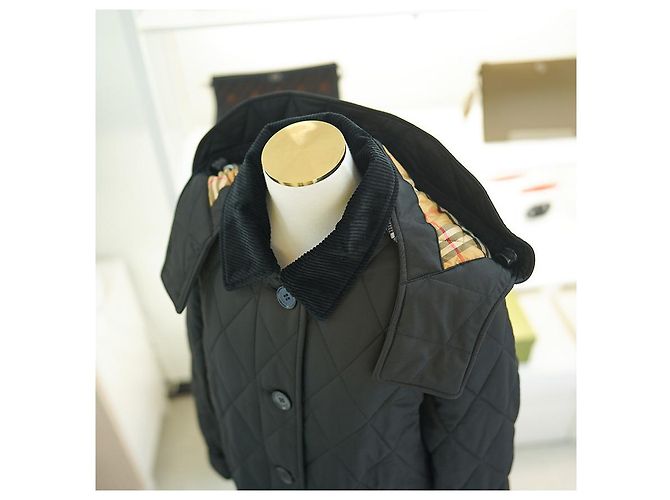Burberry Damen schwarze gesteppte Jacke Dereham - Ansicht 12
