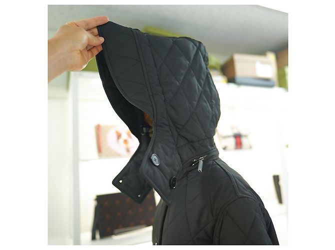 Burberry Damen schwarze gesteppte Jacke Dereham - Ansicht 19