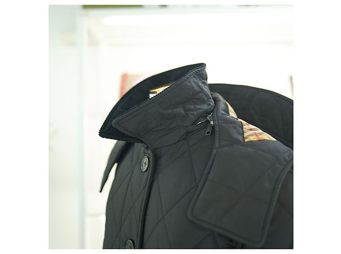 Burberry Damen schwarze gesteppte Jacke Dereham - Ansicht 5