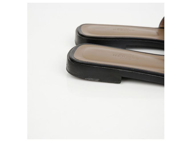 Hermès Oran Sandalen Schwarz - Ansicht 4