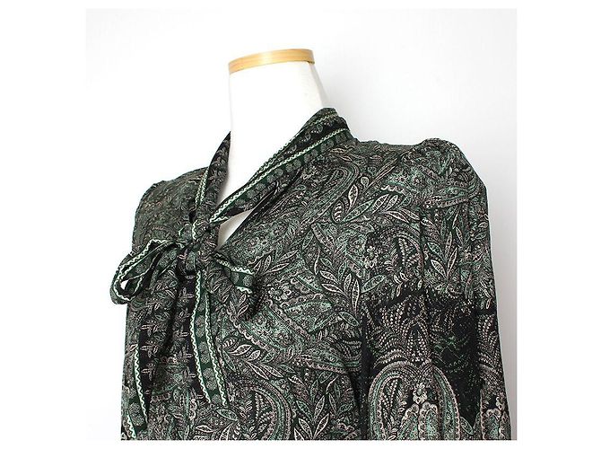 Alice + Olivia Grünes Paisley-Kleid von Alice und Olivia - Ansicht 4