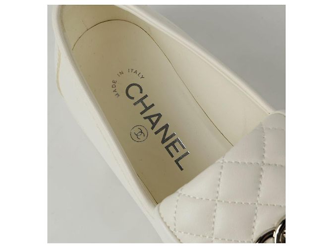 Chanel Mocassino Turnlock Taglia CC Bianco - vista 10
