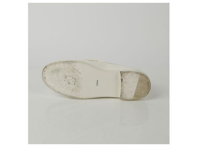 Chanel Mocassino Turnlock Taglia CC Bianco - vista 9