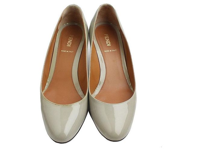 Fendi Sapatos de salto alto em verniz verde menta - vista 2