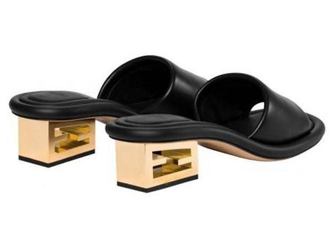 Fendi Slide in pelle Napa Baguette - vista 8