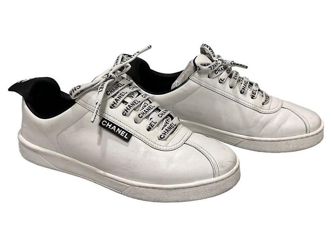 Chanel Sneakers in pelle di vitello per donne Bianco - vista 4