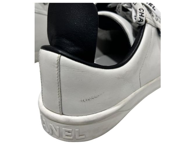 Chanel Sneakers in pelle di vitello per donne Bianco - vista 8