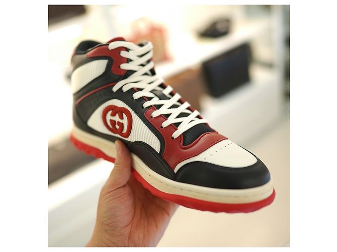 Gucci Herren Sneaker aus Stoff in Schwarz und Weiß - Ansicht 11