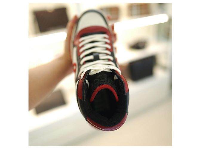Gucci Herren Sneaker aus Stoff in Schwarz und Weiß - Ansicht 17