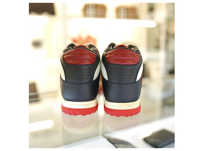 Gucci Herren Sneaker aus Stoff in Schwarz und Weiß - Ansicht 6