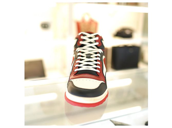 Gucci Herren Sneaker aus Stoff in Schwarz und Weiß - Ansicht 7